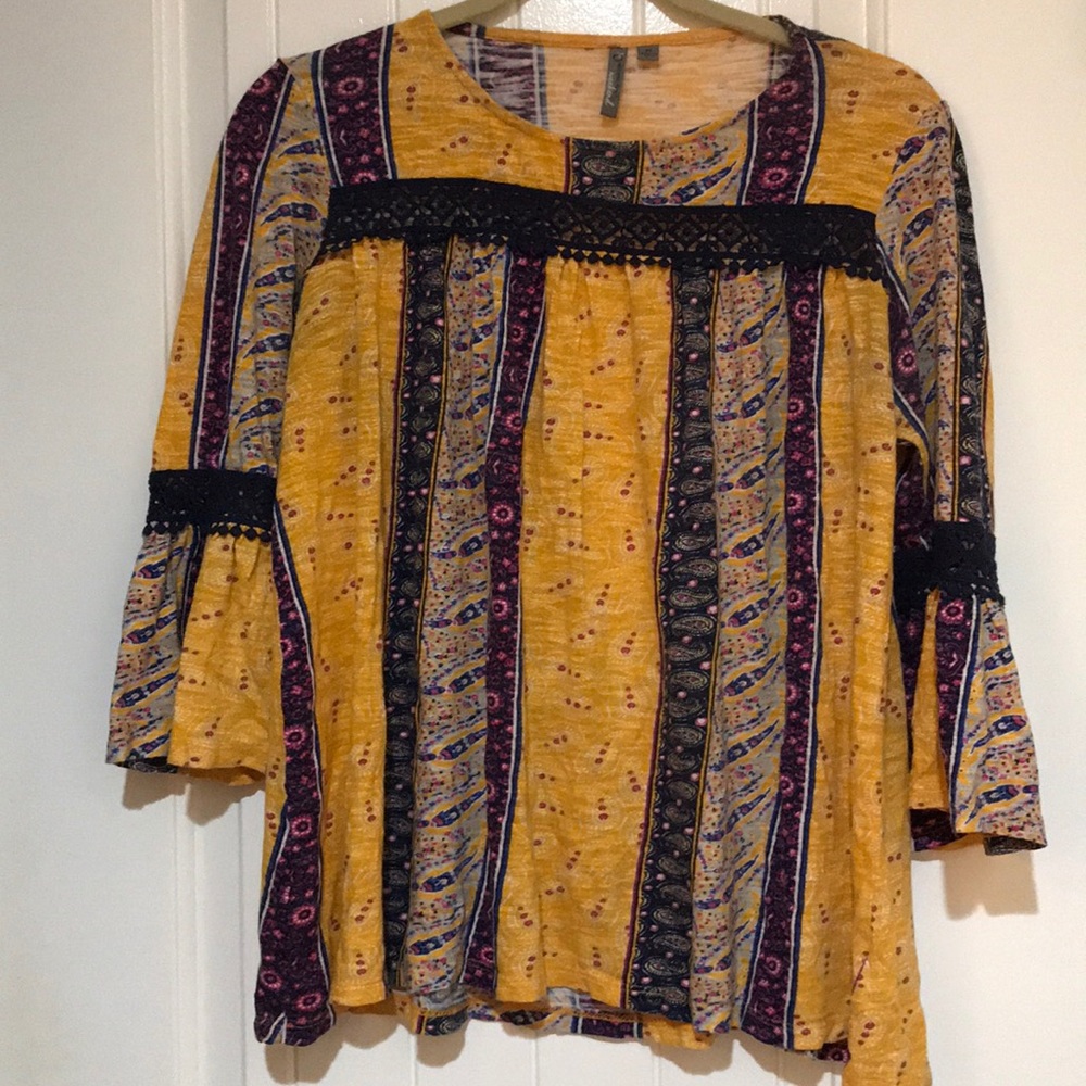 Mustard yellow 3/4 sleeve top
